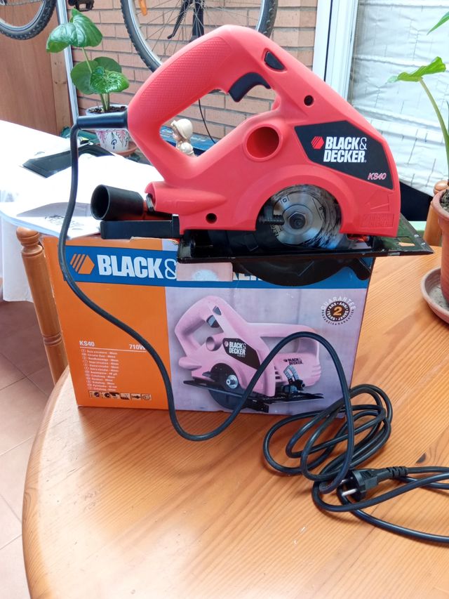 Sierra circular black&decker