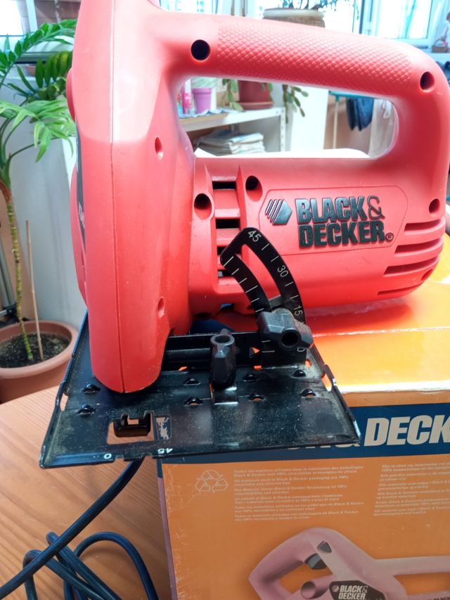 Sierra circular black&decker