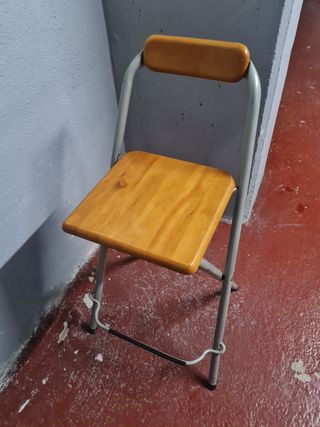 SILLA ALTA O TABURETE PARA DIBUJANTES