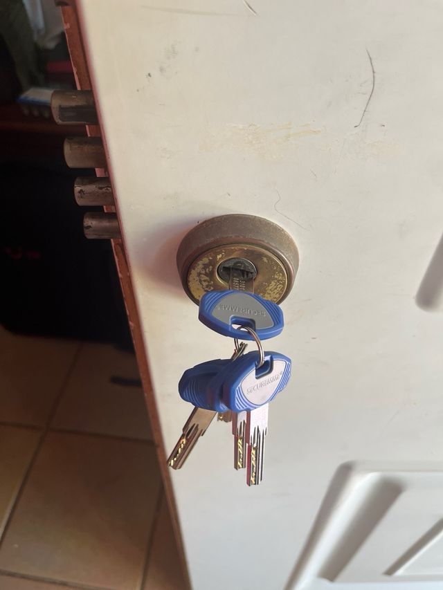 Cerrajero malaga 24 barato