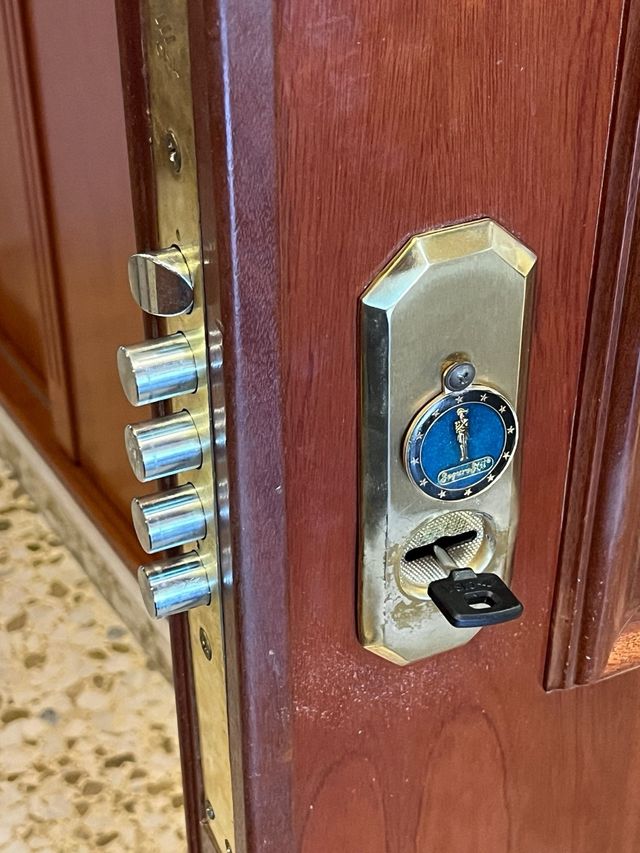 Cerrajero malaga 24 barato