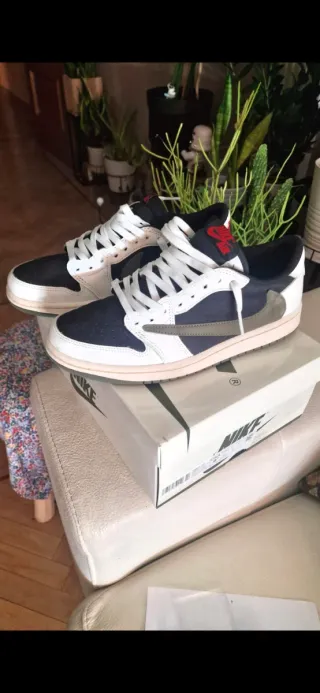 Air Jordan 1 low travis scott olive