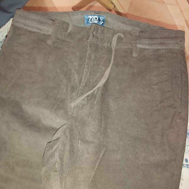 Pantaloni in velluto marrone