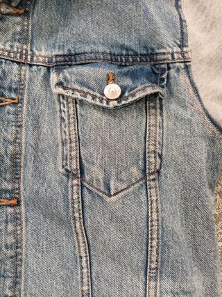 Cazadora vaquera con capucha de H&M