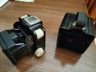 ANTIGUA CÁMARA BROWNIE FLASH