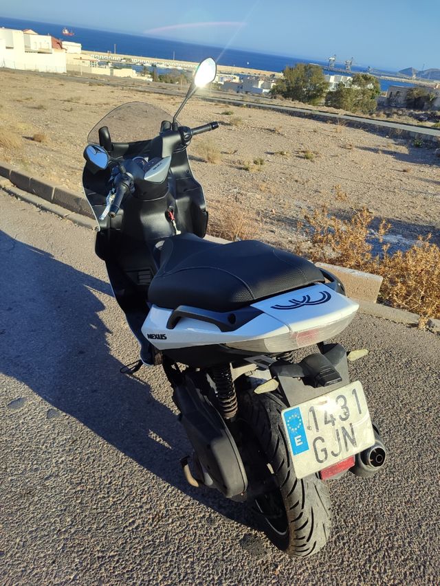 Gilera nexus 300 