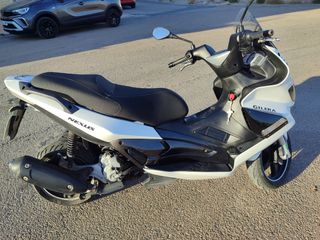 Gilera nexus 300 
