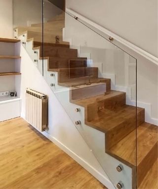 Barandillas de cristal e acero