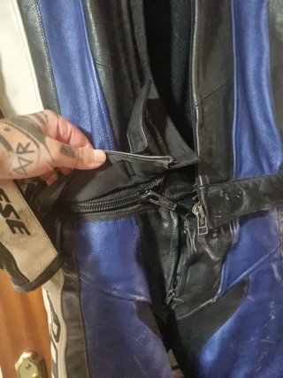 Mono de cuero dainese