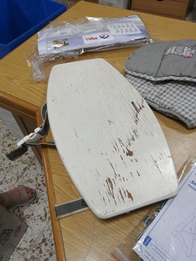 Trôna evolutiva roba madera blanca