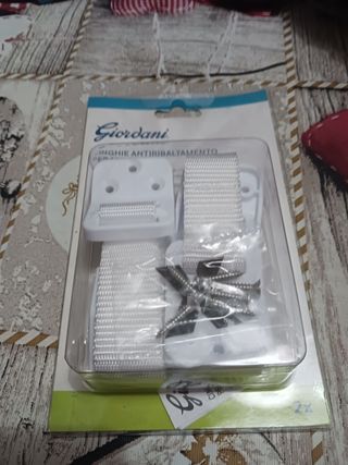 Cinghie sicurezza per mobili