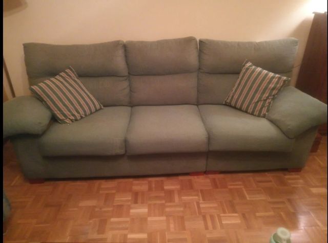 Sofa 3 plazas y 2 butacas