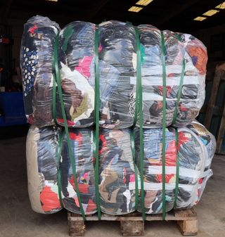 Ropa de marca grado B (4€/kg)