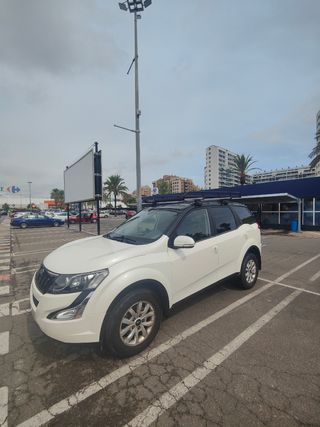 Mahindra XUV 500 2017