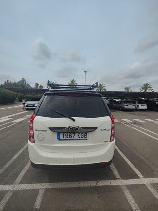 Mahindra XUV 500 2017