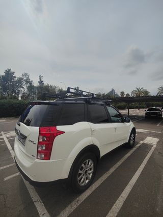 Mahindra XUV 500 2017