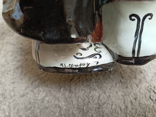 Figura cerámica muy antigua M.L. Campoy