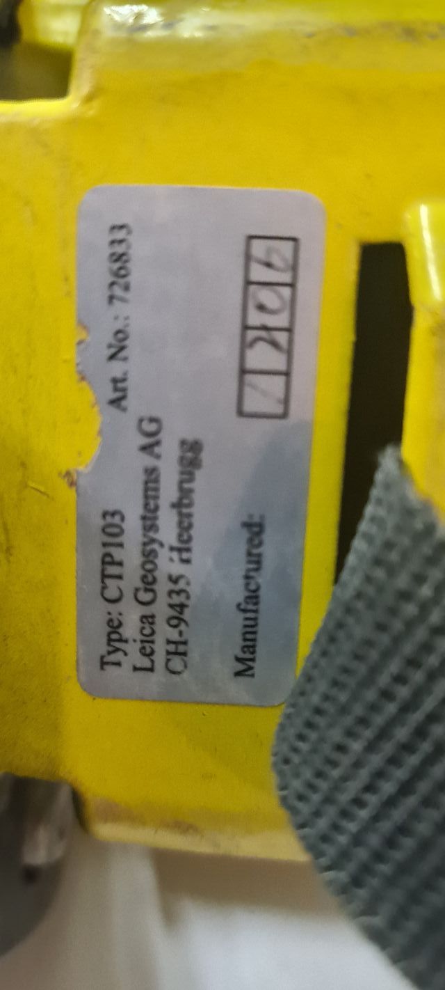 Laxer Rugby 100 Leica, 30 ml de distancia