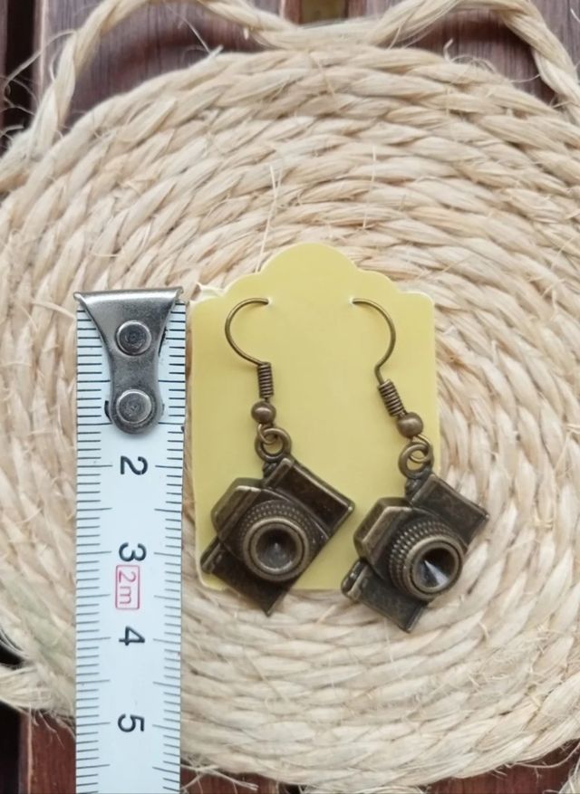 Pendientes artesanos cámara fotográfica