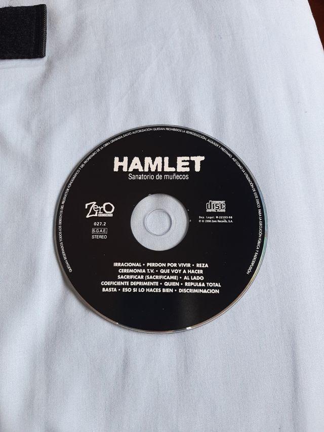 cd Hamlet sanatorio de muñecos