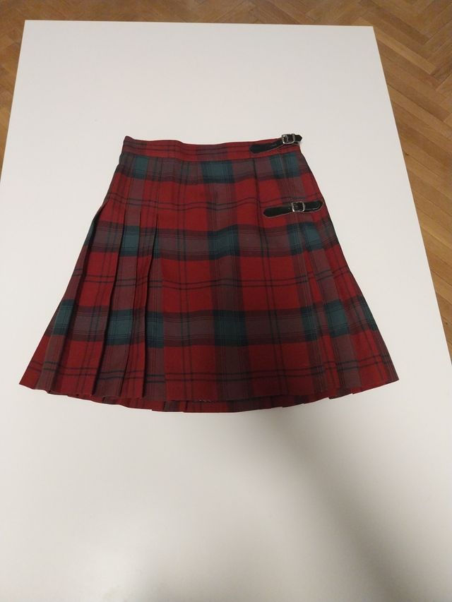 Falda uniforme escolar