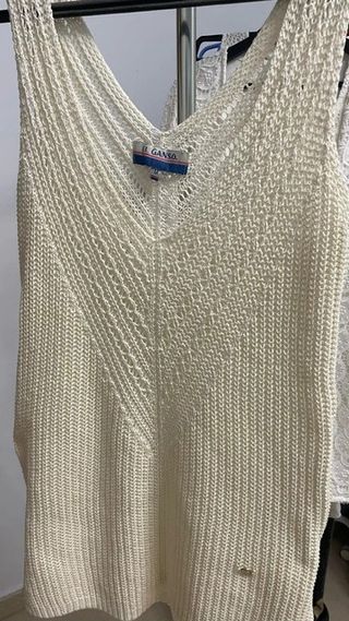 Camiseta TOP pico y tirantes de punto