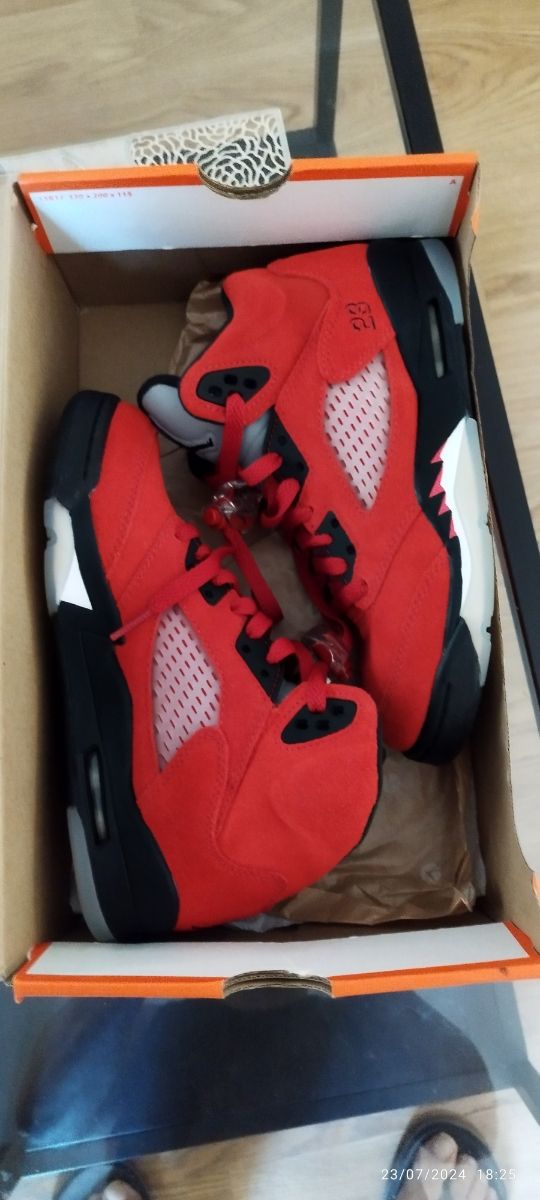 Nike Air Jordan 5 Retro