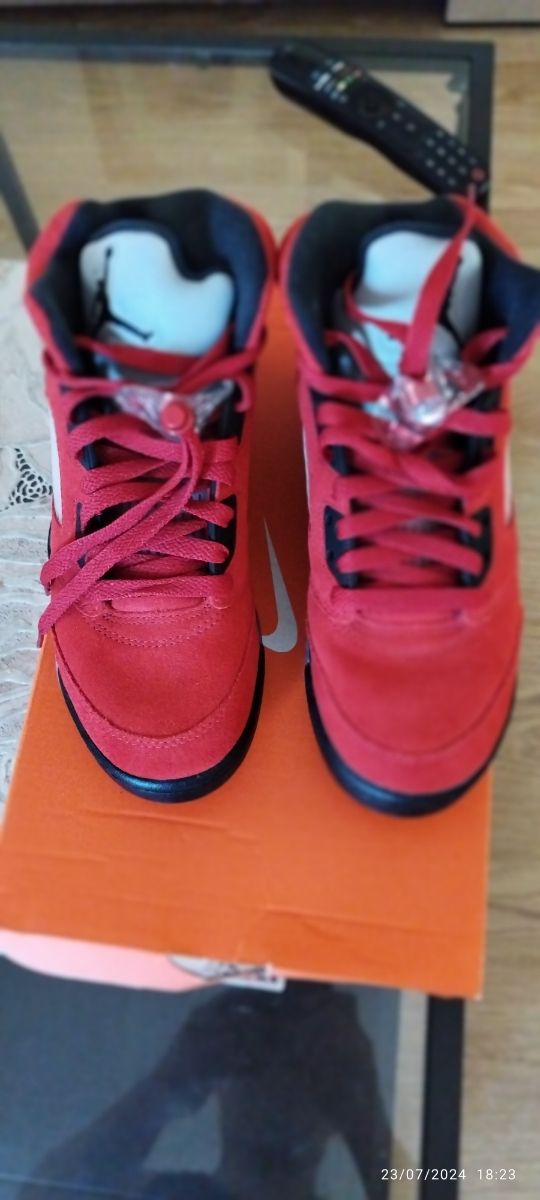 Nike Air Jordan 5 Retro