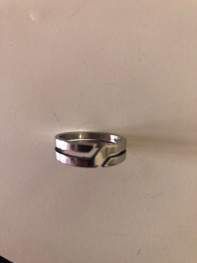 Anillo Acero Inoxidable Patron “S”