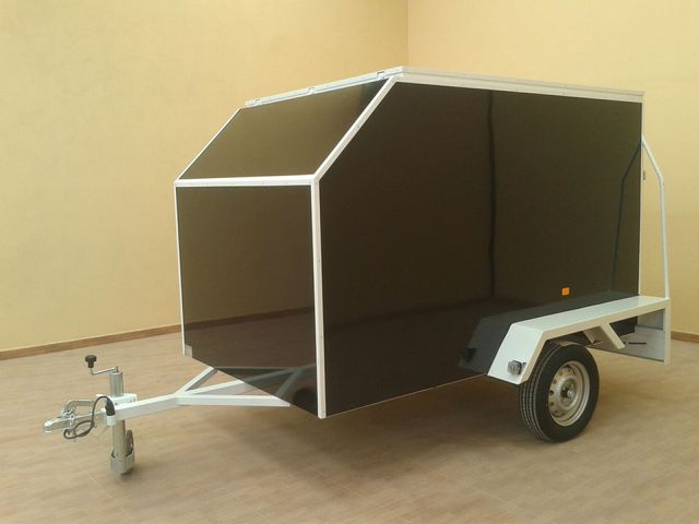 REMOLQUE CERRADO