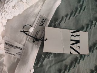 Mini falda lentejuelas flores Zara