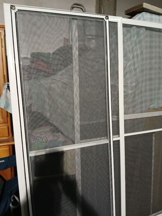 Mosquiteras nuevas se venden