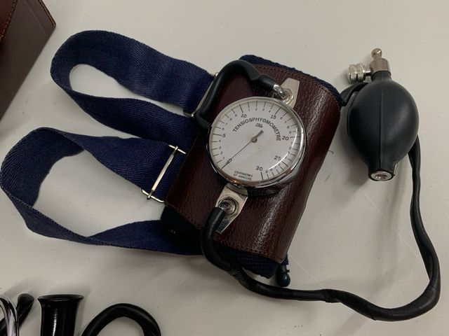 Utensilios medicos antiguïdades vintaje
