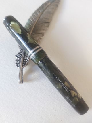 Pequeña estilográfica antigua.