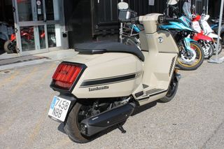 LAMBRETTA X300