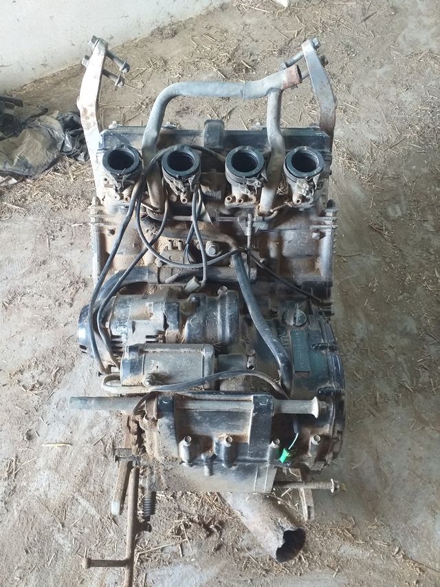 Motor 2GH  YAMAHA 100 FZR