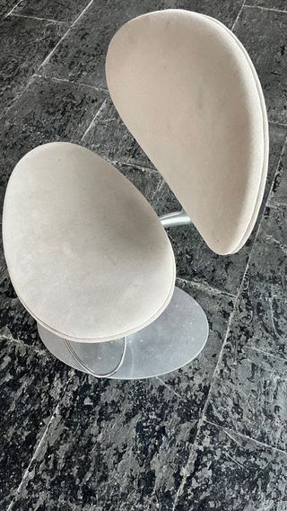 Taburete de bar Arrmet Tamago Robby Cantarutti