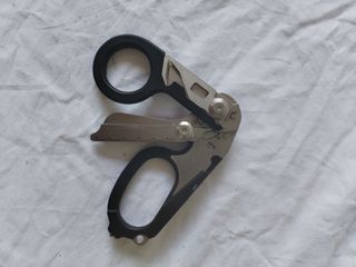 Tijeras emergencias