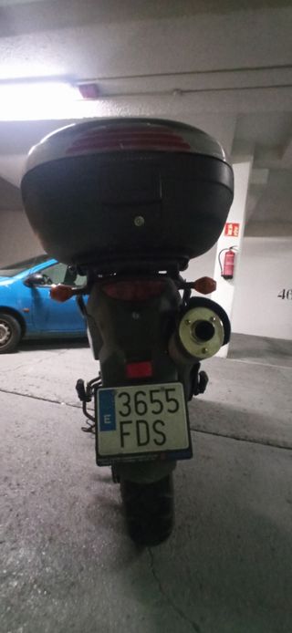 Se vende moto
