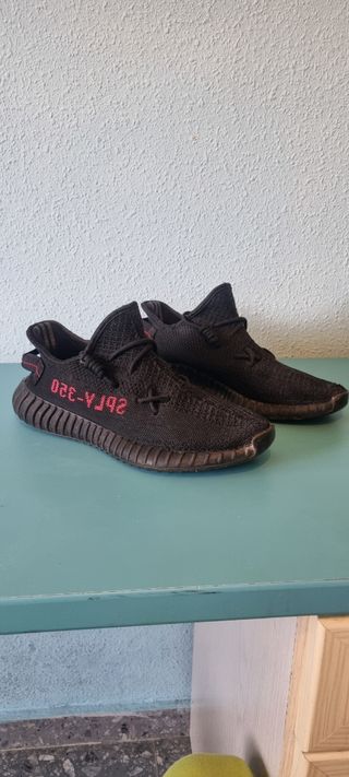Yeezy boost 350 V2 bred 