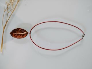 Gargantilla hoja de rosal