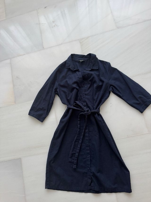 Vestido con lino azul marino