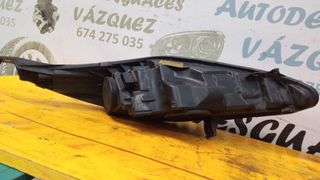 Faros delanteros originales Ford Fiesta 2011