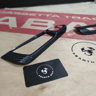 Abarth Cover Real Carbono Puerta Regulación