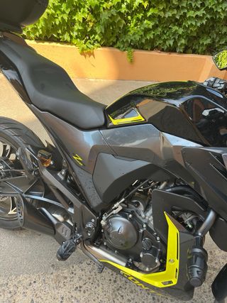 Moto Zontes Z1  665 KM !!!