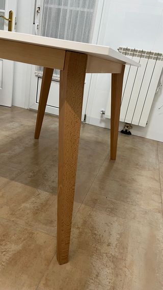 Mesa de cocina marca Velasco