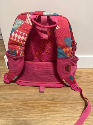 Mochila Totto adaptable a carro rosa
