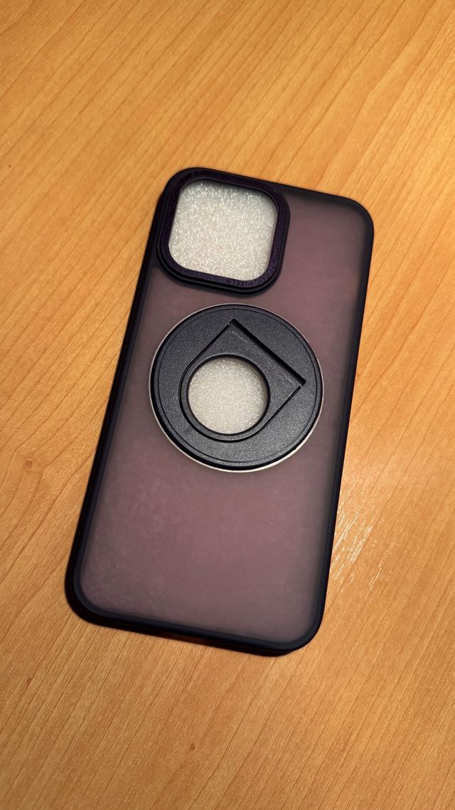 Funda con soporte iPhone 15 Pro Max