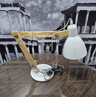 LAMPARA SOBREMESA LED