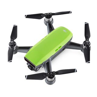 Dron DJI con cámara.